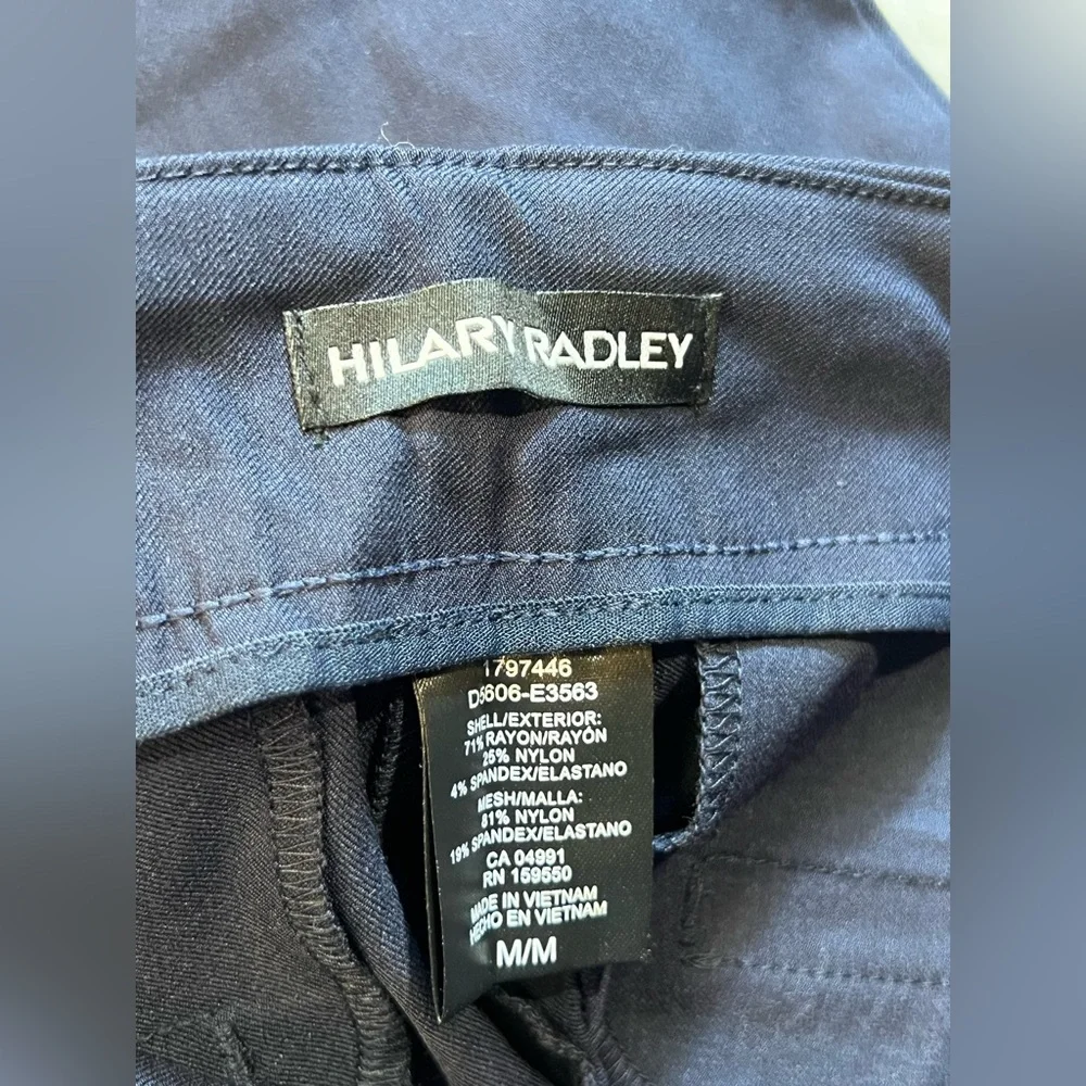 Hilary Radley Navy Slim Leg Pants Mid Rise‎ Tummy Control Size medium 29” Inseam